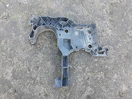 Renault Megane Iı 2007- Far-Tampon Bağlantı Ayagı R  (Oem No:8200137496)