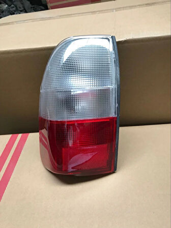 Stop Lambası L200 2002-2005 Beyaz Sol (Oem No:Mr109127)