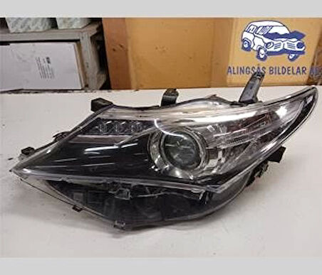 Far Auris 2013 Sonrası Ledli Siyah Sol (Oem No:8117002J61)