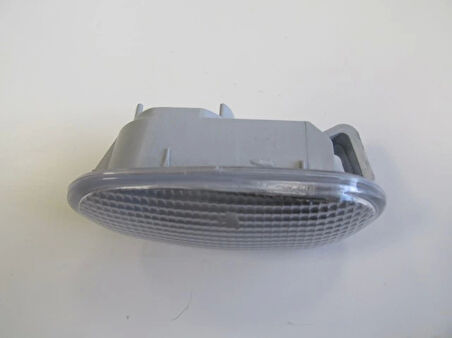 Proton Persona- 1997-1999  Çamurluk Sinyali Beyaz Sağ/Sol Aynı (Adet) (Eurolamp) (Oem No:Mr574781)