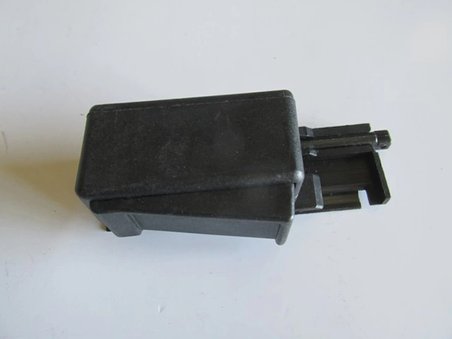 Fiat Doblo- 2006-2010  Arka Kapı Cam Kilitleme Mandalı Sağ (Sürgülü Kapı) (Oem No:55170911)