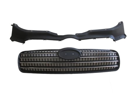 Hyundai Accent- Era- 2006-2009  Ön Panjur Siyah Nikelaj Çıtalı (Üst Bağlantı Braketli) (Oem No:863601E010)