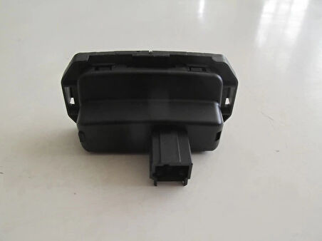 renault fluence- 2009-2016  bagaj açma düğmesi (butonu) Oem No (8200076256)