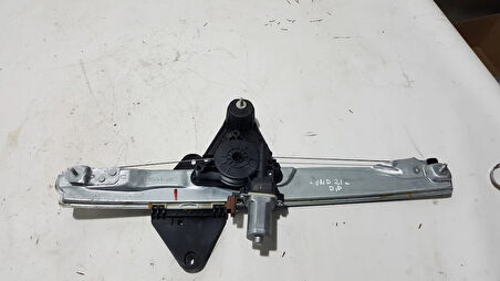 Dacia Sandero III Sağ Ön Kapı Cam Krikosu (Orijinal Ürün Natural Kutu) Oem No (807202815R)