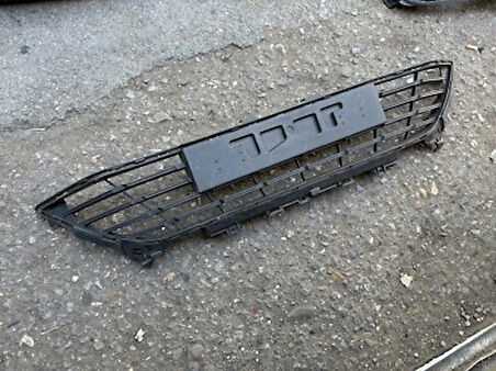 Megane Ön Tampon Sis Yuvası Takım 2020- Oem No (622548476R)