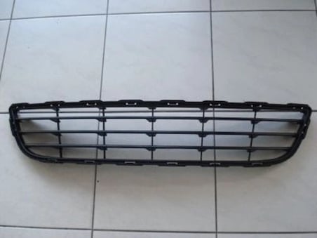 Suzuki Swift Ön Tampon Panjuru Orta 2011- (Oem No:  71721-68L00-5Pk)