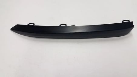 Bmw 3 Serisi (2015 Yılında Çıkan Kasa) Ön Tampon Panjur Bandı Siyah Sağ (Oem No: 51117397616)