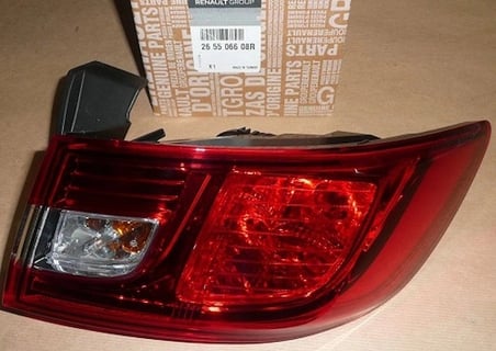 Renault Clio Arka Stop Hatchback Sağ 2016- (Oem No:  265506608R)