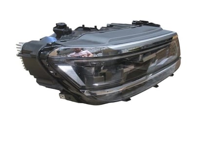 Volkswagen Tiguan 2016-2020 Far Lambası Sağ Elektrikli/Motorlu/Mercekli/Ledli (Hıghlıne) (E Marklı) (Oem No: 5Nb941114A)