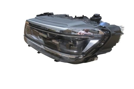 Volkswagen Tiguan 2016-2020 Far Lambası Sol Elektrikli/Motorlu/Mercekli/Ledli (Hıghlıne) (E Marklı) (Oem No: 5Nb941113A)