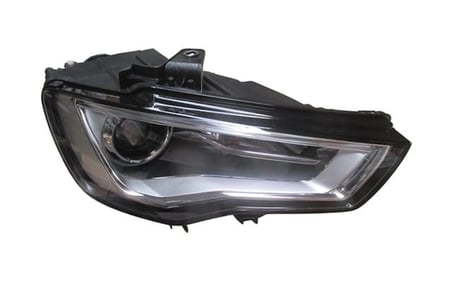 Audi A3 - 2012-2016 Sd/Hb/Sb - Far Lambası Sağ Elektrikli/Motorlu/Mercekli/Xenon/Ledli (E Marklı) (Oem No: 8V0941004)