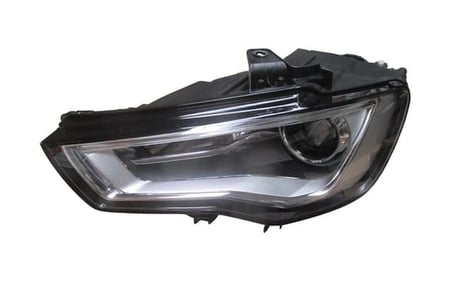 Audi A3 - 2012-2016 Sd/Hb/Sb - Far Lambası Sol Elektrikli/Motorlu/Mercekli/Xenon/Ledli (E Marklı) (Oem No: 8V0941003)