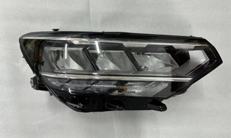 Volkswagen Passat (2019 Yılında Çıkan Kasa) Ön Far Elektrikli Motorlu Led Sağ (Oem No: 3G1941036Q)