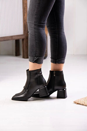 Kadın Siyah Bot