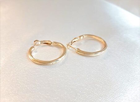 HALKA KÜPE 30 MM ARKASI KAPALI (3CM)
