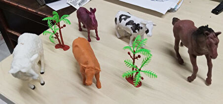 Plastik Çiftlik Hayvanları Oyuncak At Koyun İnek Tay 7 Parça