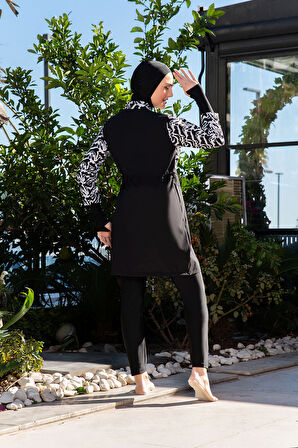 RUKOMAYO SİYAH BEYAZ DESENLİ CROP MODEL ELDİVENLİ LYCRA PARAŞÜT ( SU İTİCİ VE ÇABUK KURUYAN ) KUMAŞ TESETTÜR MAYO