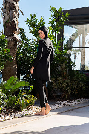 RUKOMAYO SİYAH YEŞİL DESENLİ CROP MODEL LYCRA ( SU İTİCİ VE ÇABUK KURUYAN ) KUMAŞ TESETTÜR MAYO