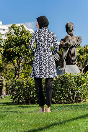 MİRATES SİYAH BEYAZ  DESENLİ BALIKÇI YAKA MİCRO (ESNEK VE ÇABUK KURUYAN) KUMAŞ TESETTÜR MAYO