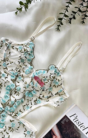Yeşil Çiçek Büyük Desenli Bodysuit