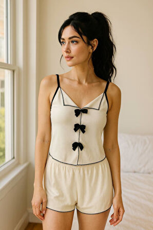 Siyah Kurdelalı Fitilli Askılı Şortlu Pijama Takımı