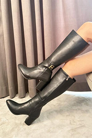 Kadın Siyah Tokalı Yandan Fermuarlı Diz Altı Cizme