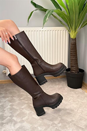 Kadın Koyu Kahve 8 cm Topuklu Yandan Fermuarlı Çizme