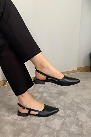 Kadın Siyah Cilt Arkası Acık Sivri Burun Günlük Babet