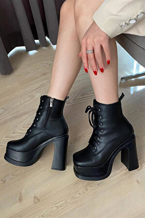 Kadın Simya Siyah Bağcıklı Detaylı 12 cm Platform Topuklu Fermuarlı Bot