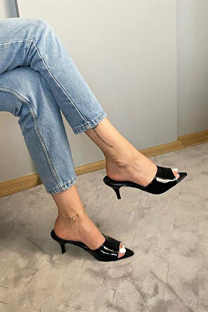 Kadın Moris Siyah Rugan 7 cm  İnce Topuklu Sivri Burun Terlik