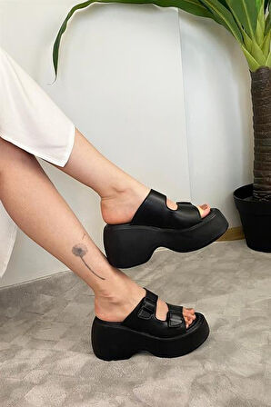 Kadın Oliver Siyah İki Tokalı Kalın Taban Ortopedik Sandalet K-3040