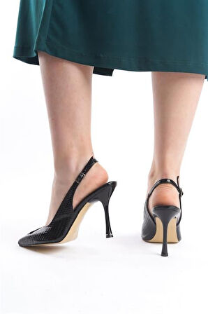 Kadın Soci Siyah Rugan 9 Cm İnce Topuklu Sivri Burunlu Arkası Acık Tasarım Stiletto
