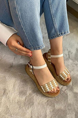 Kadın Beyaz Hasır Detay Kalın Mantar Taban Ortopedik  Sandalet  K-230