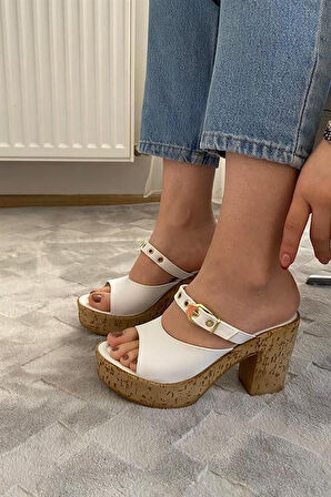 Kadın Beyaz 10 cm Platfom Topuklu Mantar Taban Terlik & Sandalet K-840
