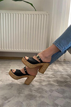 Kadın Siyah 10 cm Platfom Topuklu Mantar Taban Terlik & Sandalet K-840
