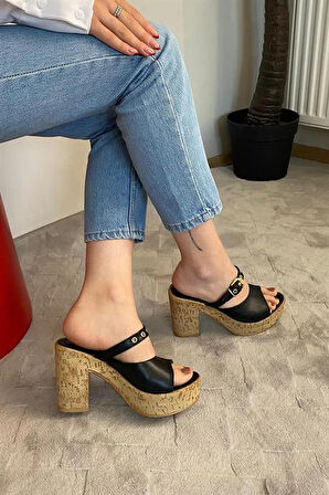 Kadın Siyah 10 cm Platfom Topuklu Mantar Taban Terlik & Sandalet K-840