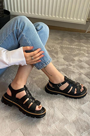 Kadın Siyah Kafes Model Vardola Deyatlı  Kalın Taban Ortopedik  Sandalet  K-140