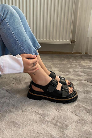 Kadın Siyah Çift Bantlı Vardola Deyatlı  Kalın Taban Ortopedik  Sandalet  K-110