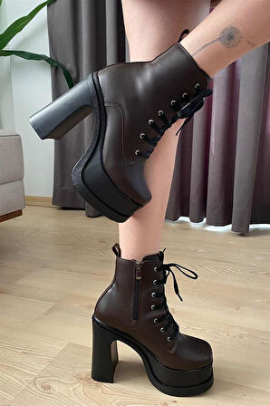 Kadın Kahverengi Bağcıklı Detaylı 12 cm Platform Topuklu Fermuarlı Bot