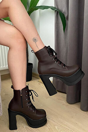 Kadın Kahverengi Bağcıklı Detaylı 12 cm Platform Topuklu Fermuarlı Bot