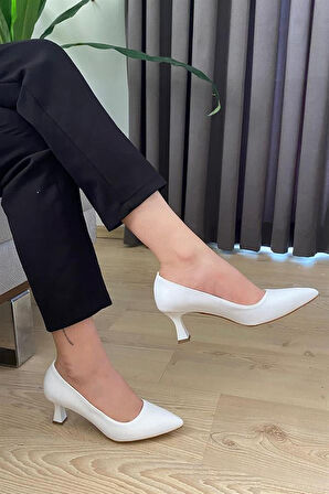 Kadın Sity Beyaz 6 cm İnce Topuklu Stiletto
