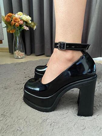 Kadın Siyah Rugan Bilekten Bağlamal (12 cm ) Platform Topuklu Ayakkabı