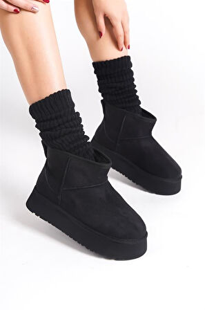Kadın Siyah Süet İçi Kürklü Kalın Tabanli (4,5 cm ) Mini Kısa Bot