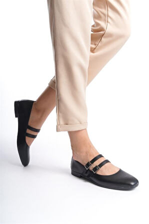 Kadın Siyah İki Beretli Kut Burun Babet