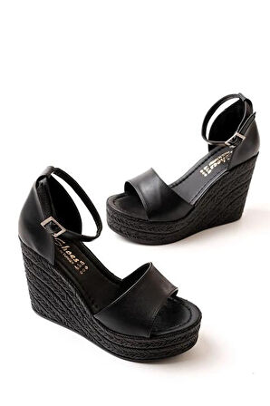 Kadın Siyah Tek Bant Yüksek Dolgu Taban Ayakkabı