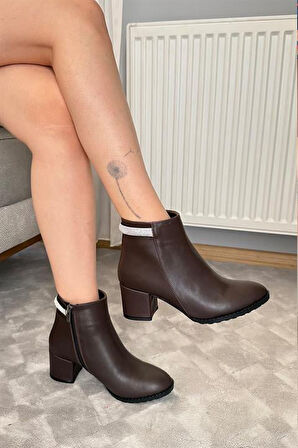 Kadın Trend Acı Kahve Arkadan Taşlı ( 6 cm ) Topuklu Oval Burun Bot