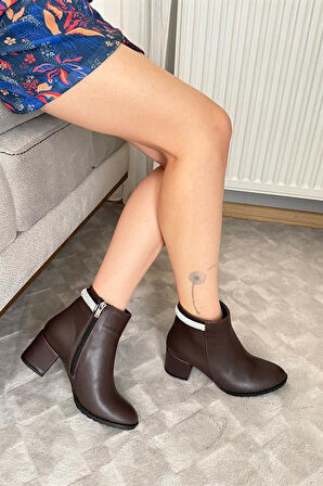 Kadın Trend Acı Kahve Arkadan Taşlı ( 6 cm ) Topuklu Oval Burun Bot