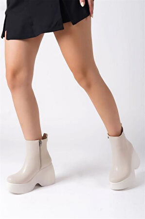Kadın Celsi Krem Cilt Yandan Fermuarlı 9 cm Yüksek Dolgu Topuklu Mevsimlik Kadın Kısa Bot Bootie