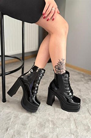 Kadın Simya Siyah Rugan Bağcıklı Detaylı 12 cm Platform Topuklu Fermuarlı Bot