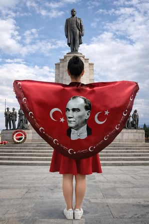 10'lu Set Atatürk Portreleri Bayraklı Pelerin Gösteri Kostümü 145x73cm